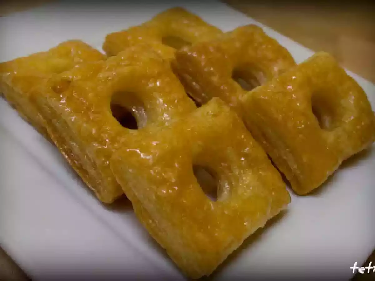 Hojaldres con Miel Solos o con Crema