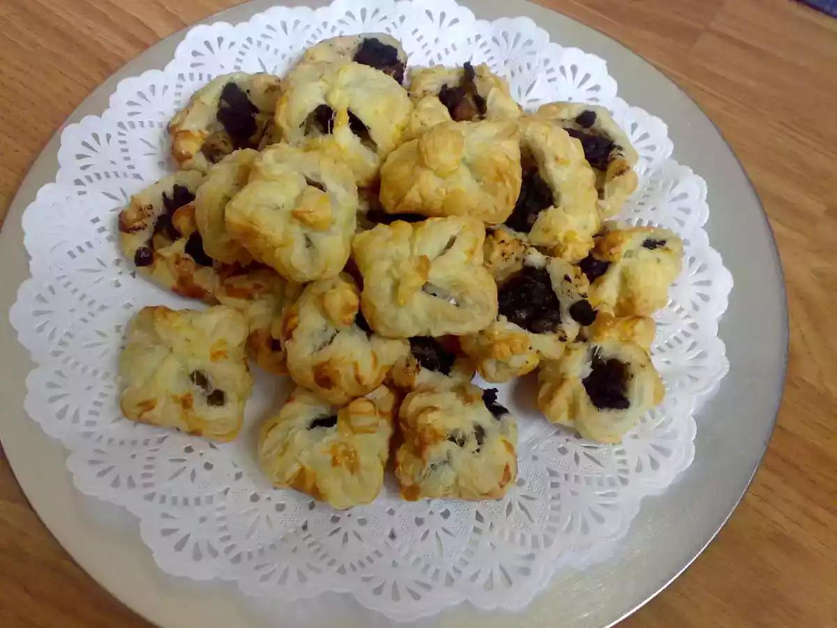 Hojaldres de morcilla y manzana - foto 2