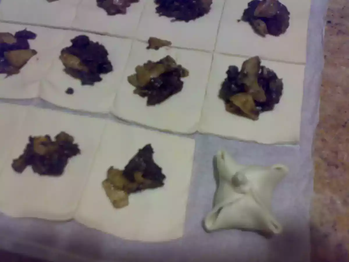 Hojaldres de morcilla y manzana - foto 5