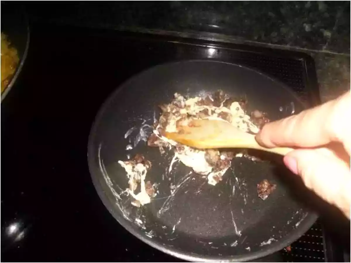 HOJALDRES DE MORCILLA Y SOBRASADA - foto 5