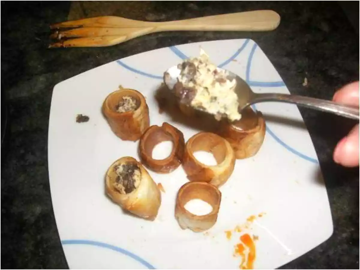 HOJALDRES DE MORCILLA Y SOBRASADA - foto 6