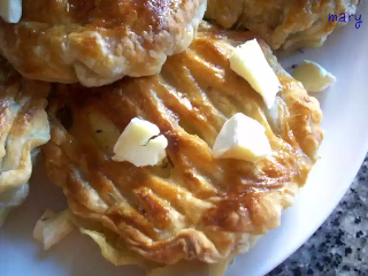 Hojaldres de queso brie y cebolla caramelizada - foto 5