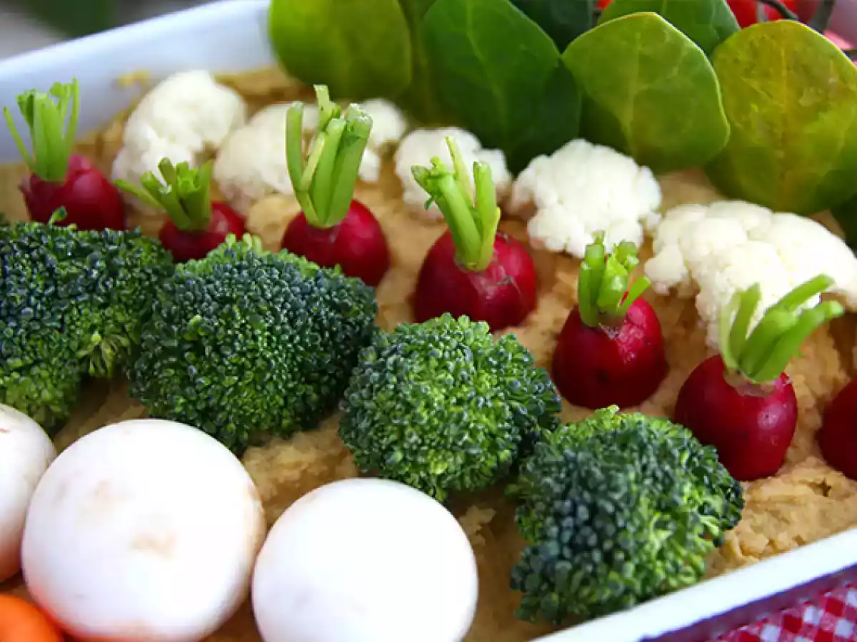 Huerto de pascua (hummus con verduras) - foto 6