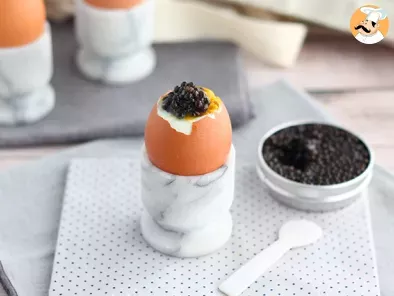 Huevo pasado por agua con caviar