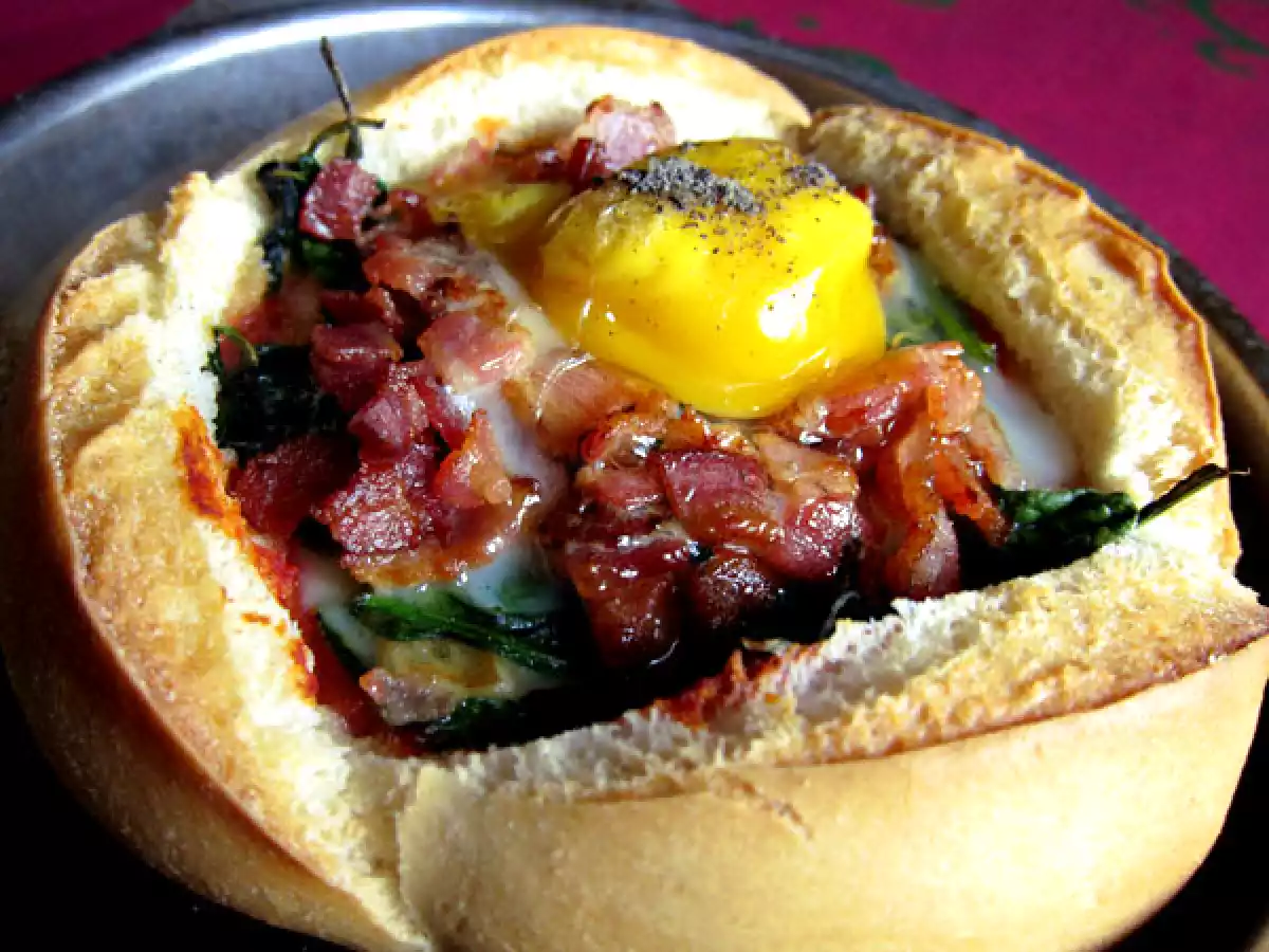 Huevos al nido gratinados