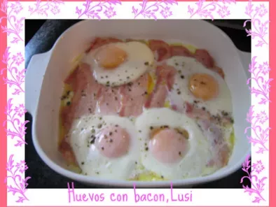 Huevos con bacon en microondas