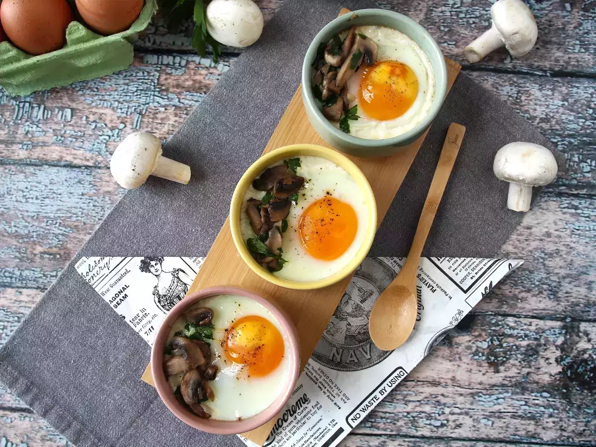 Huevos cremosos al horno con champiñones: una receta rápida y reconfortante - foto 6