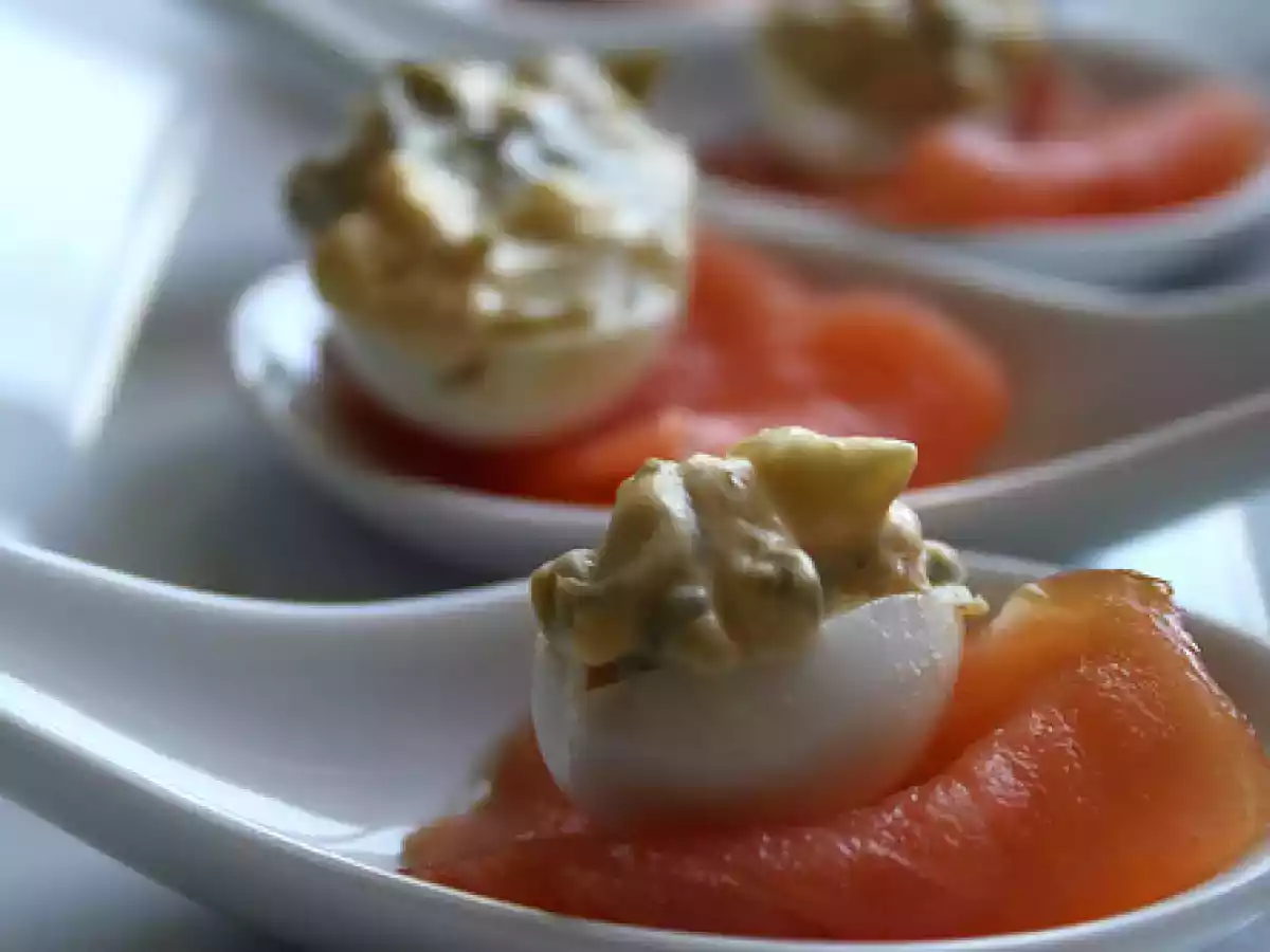 Huevos de codorniz rellenos de salmón - foto 2