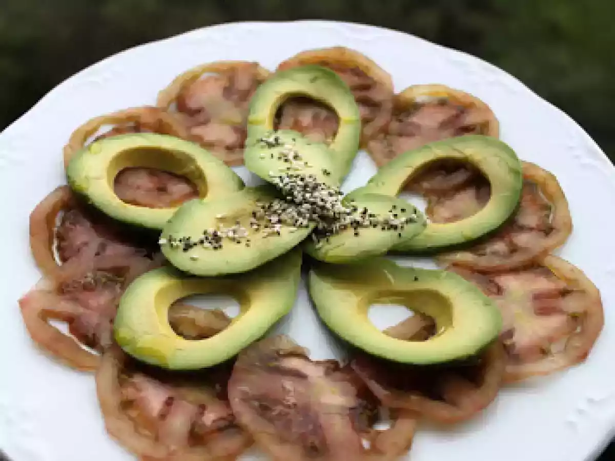 Huevos rellenos con salsonesa - foto 2