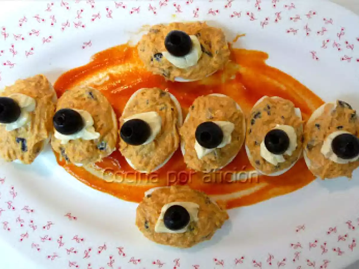 Huevos rellenos de anchoas