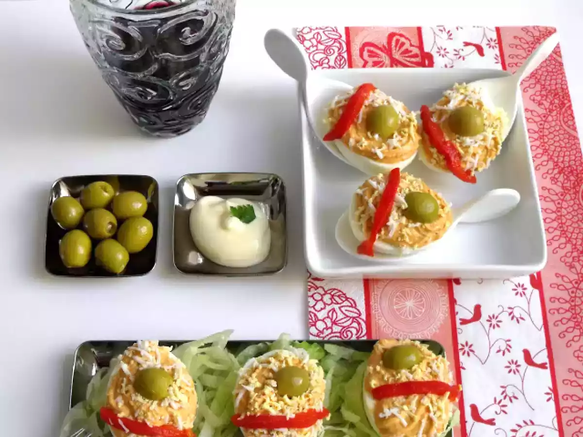 Huevos rellenos de atún con pimientos - foto 3