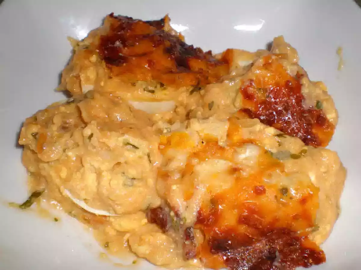 Huevos rellenos de bacalao con bechamel