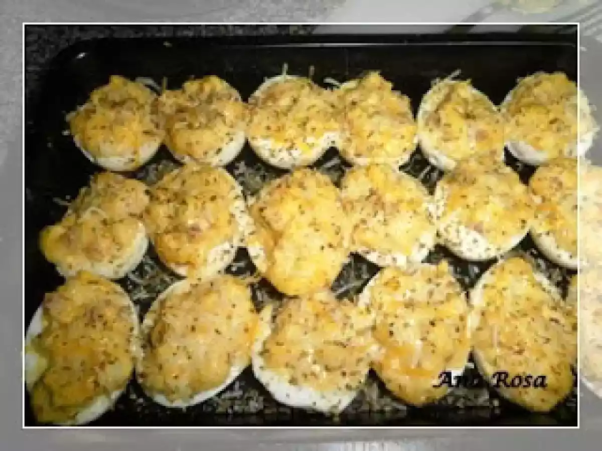 HUEVOS RELLENOS GRATINADOS