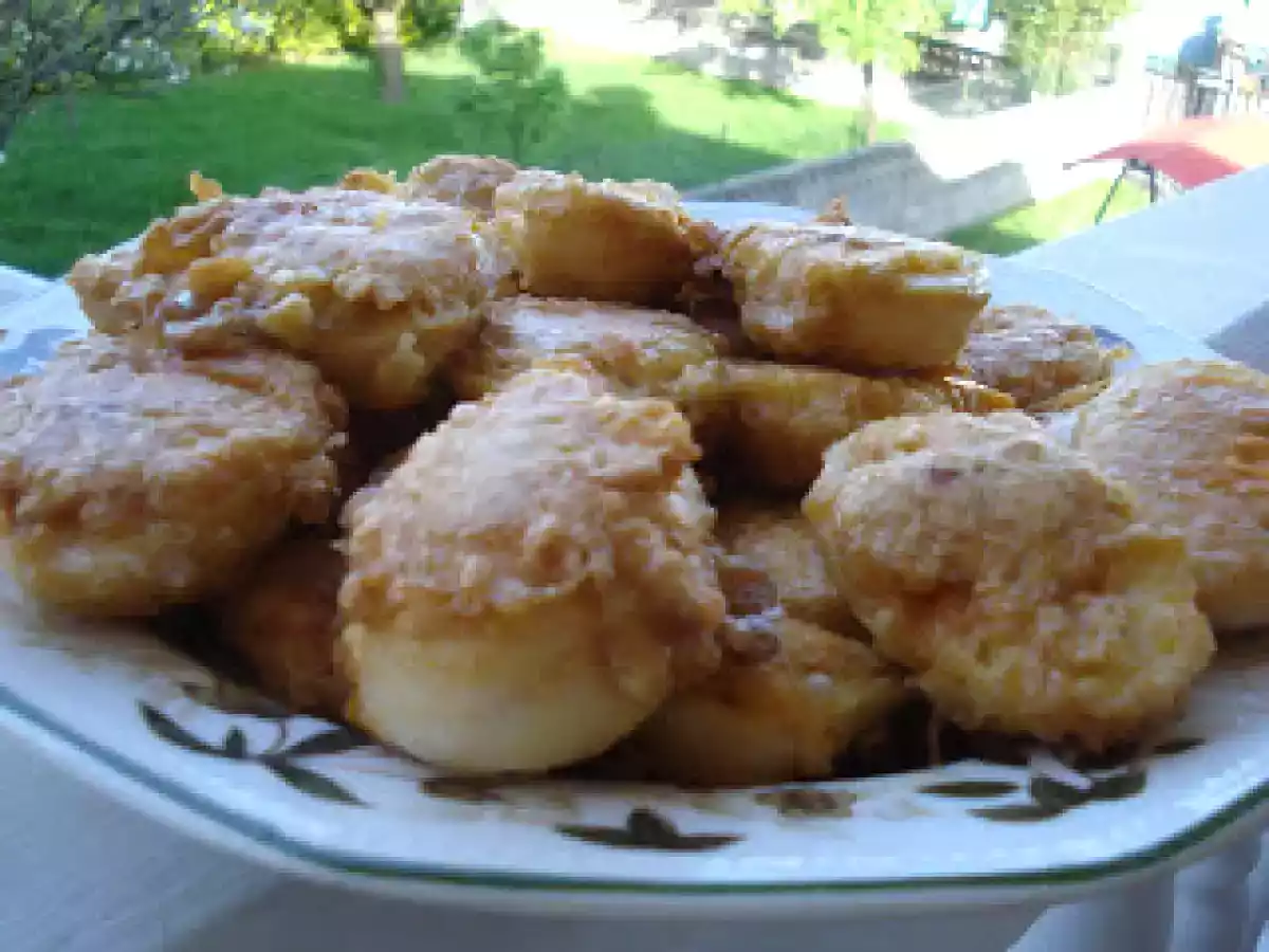 HUEVOS RELLENOS REBOZADOS