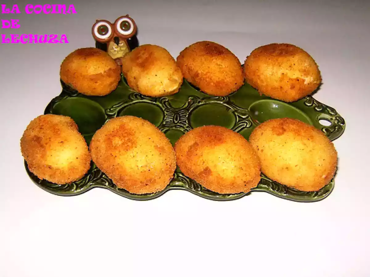 Huevos rellenos rebozados y una rica ensalada - foto 3