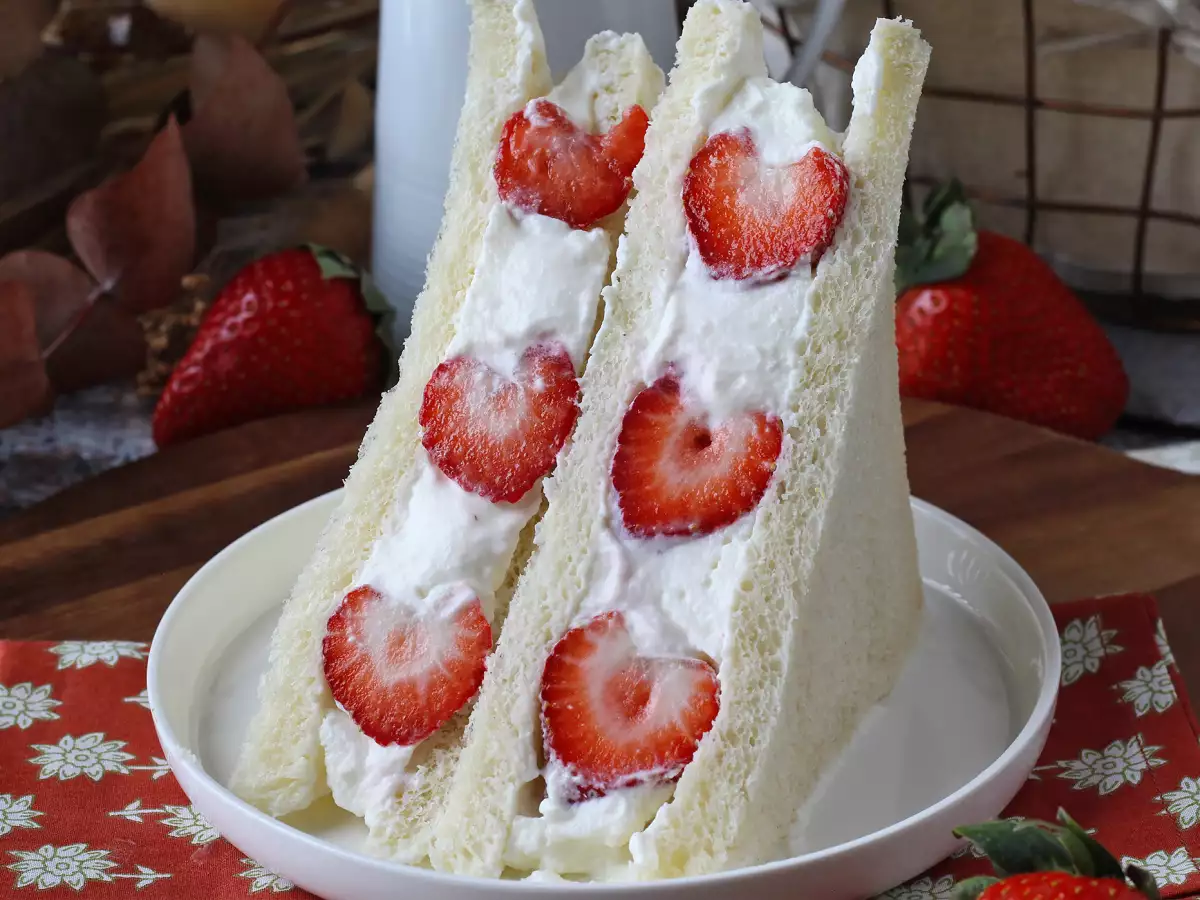 Ichigo sando, el sándwich japonés de fresas