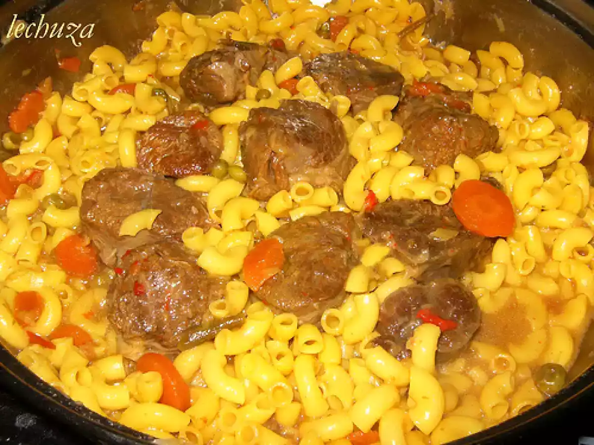 Jarrete de ternera (morcillo) guisado con pasta - foto 3