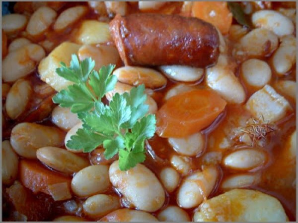 Receta de judías blancas con chorizo fácil y deliciosa Receta de judías blancas con chorizo fácil y deliciosa