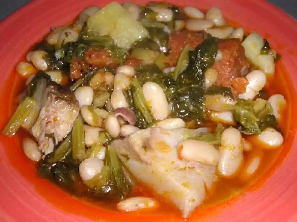 Judías blancas con toques gallegos