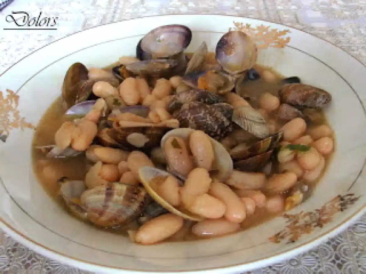 Judías con almejas a la marinera