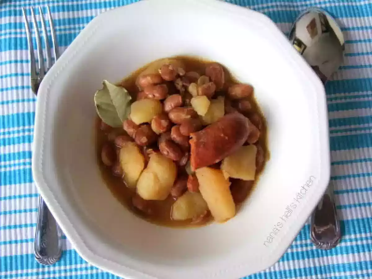 Judías pintas con chorizo