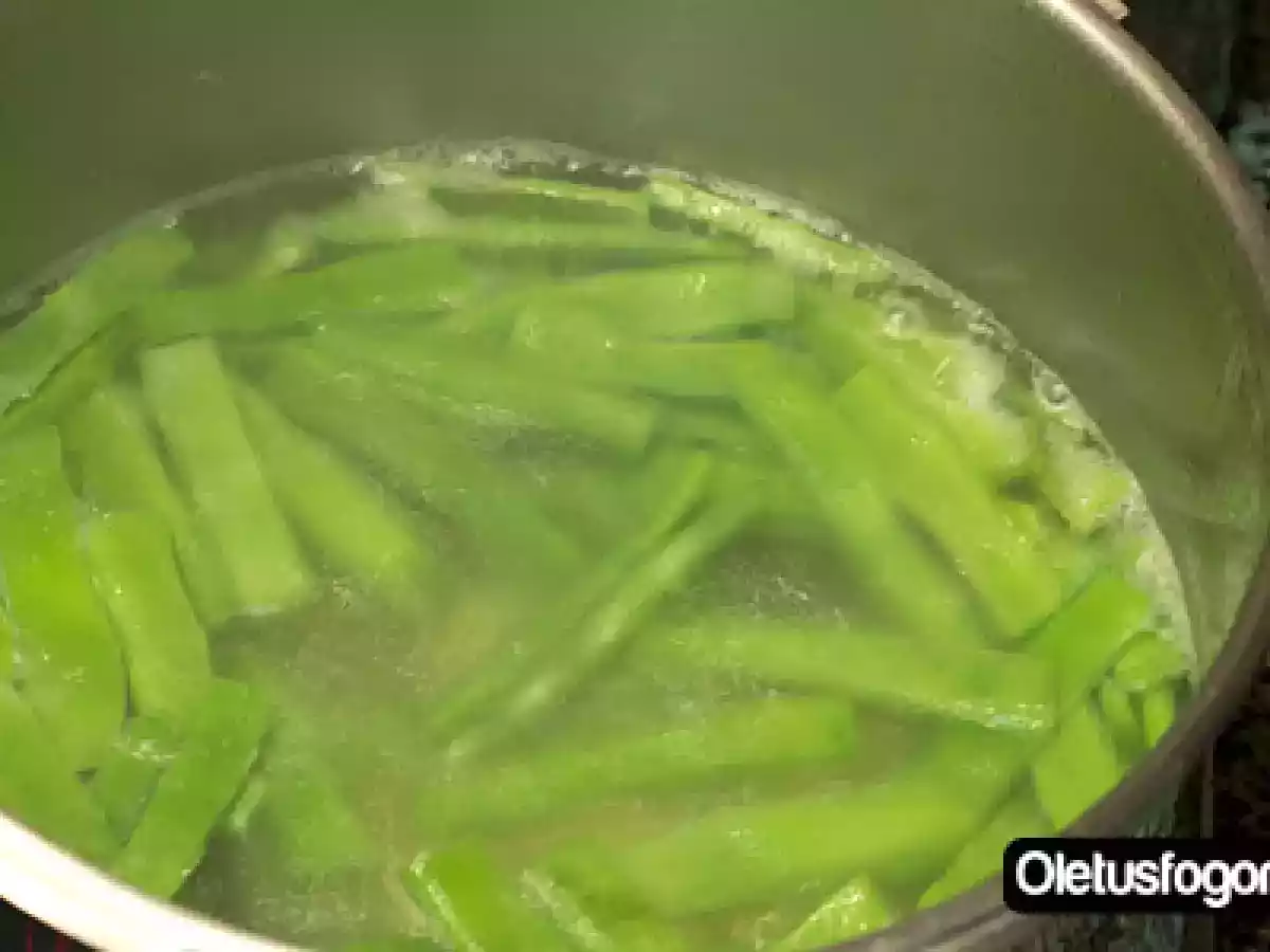 Judias verdes con jamón al ajoarriero - foto 4