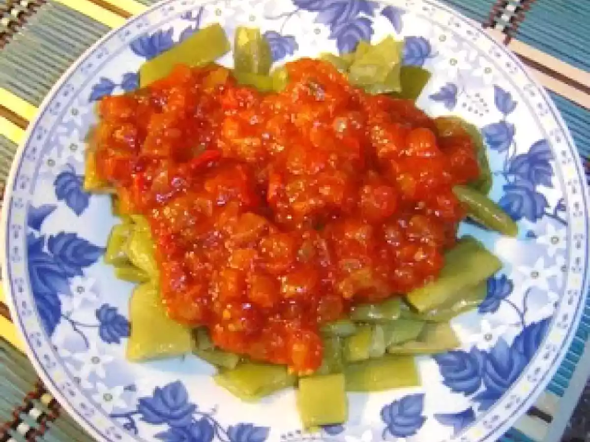 JUDIAS VERDES CON PISTO