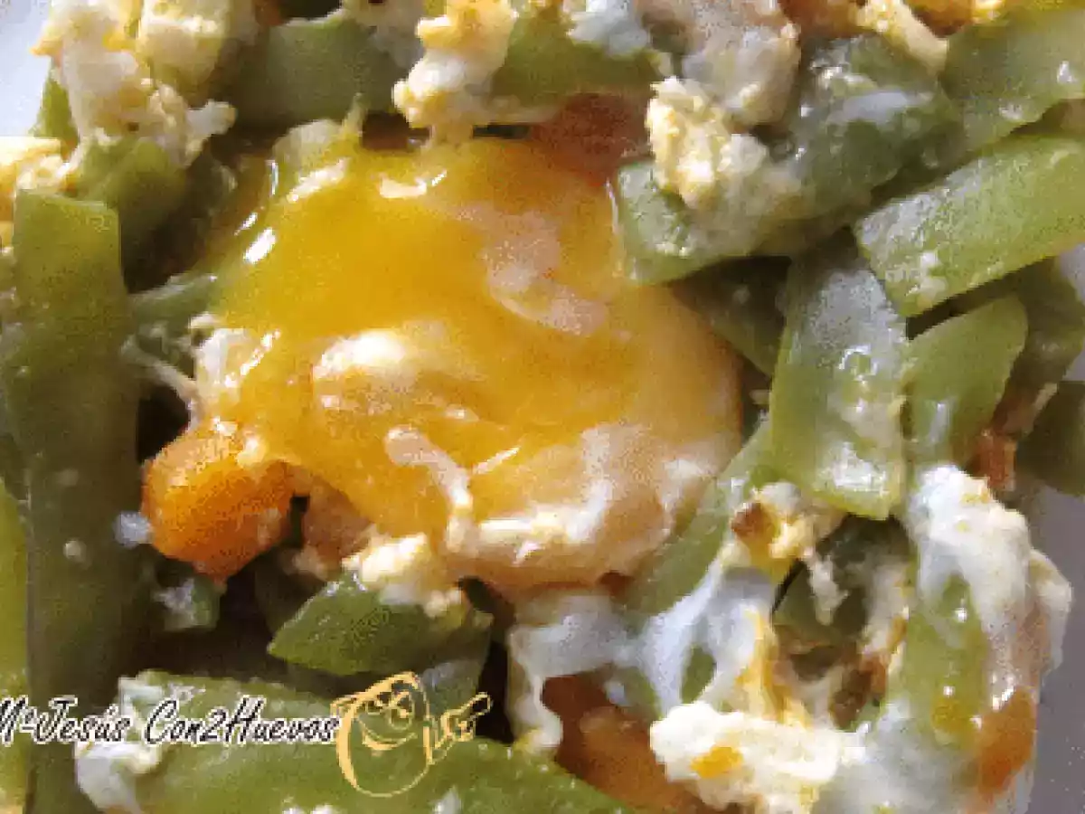 JUDIAS VERDES CON TOMATE Y HUEVO - foto 2