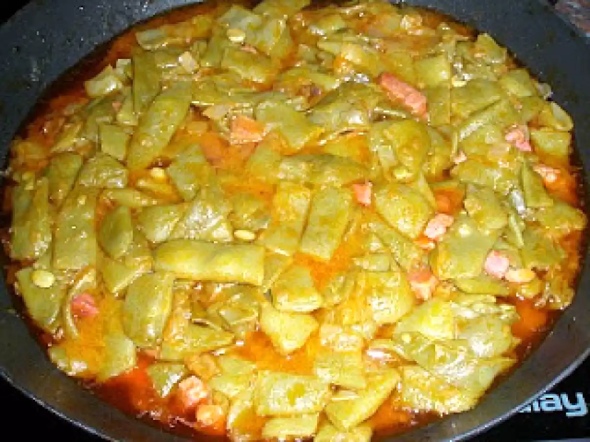 JUDIAS VERDES CON TOMATE Y JAMON