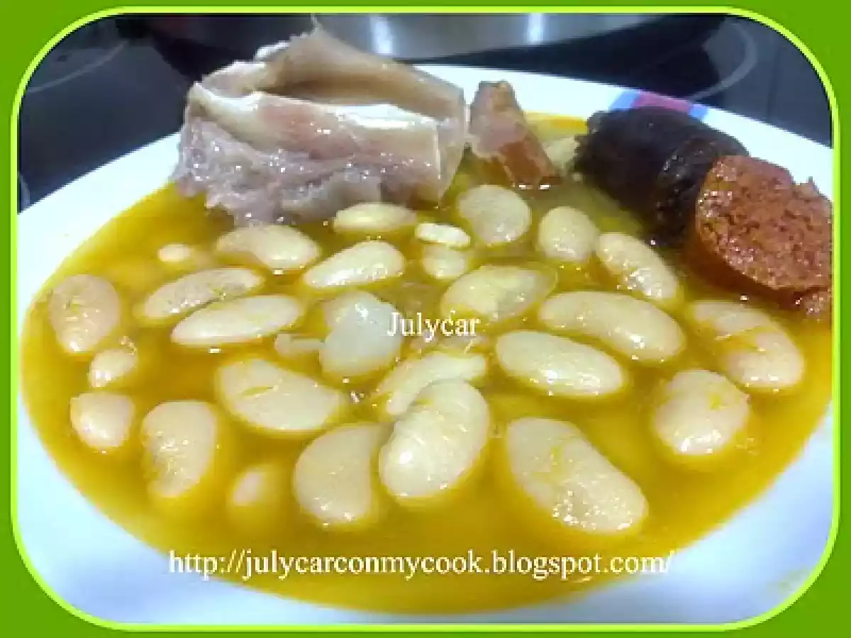 Judiones de la granja con oreja de cerdo y sin ella ( olla GM D)