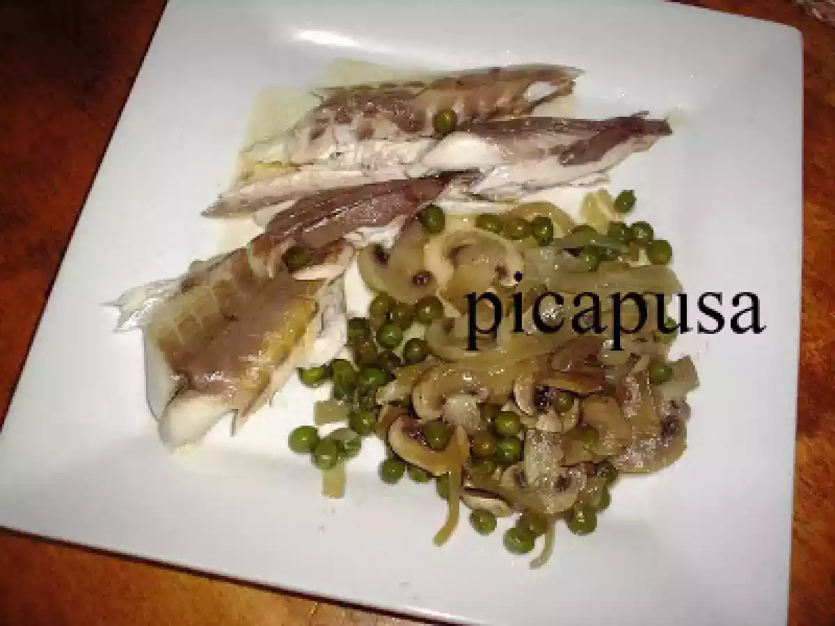 JUREL AL HORNO CON VERDURAS.