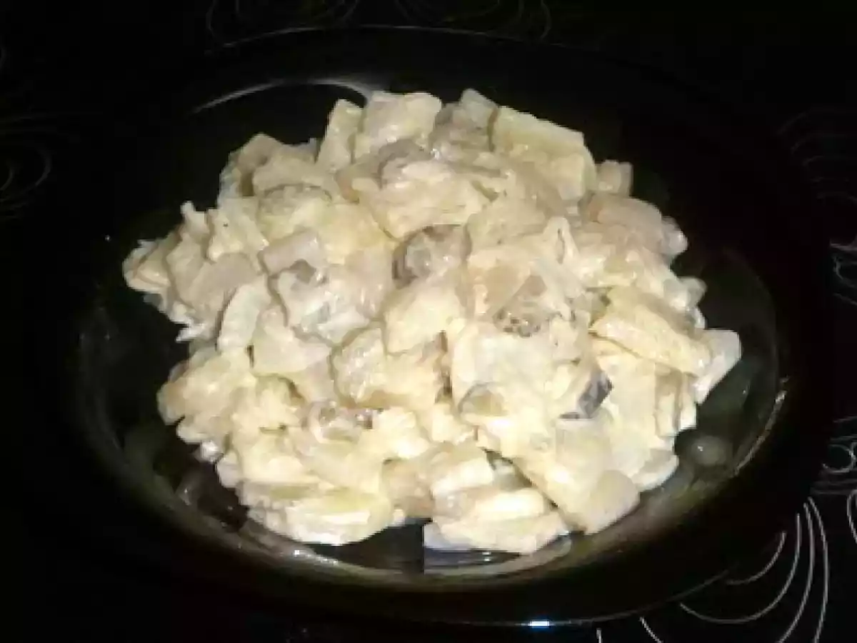 Kartoffelsalat vegetariana con de todo y sin faltar nada