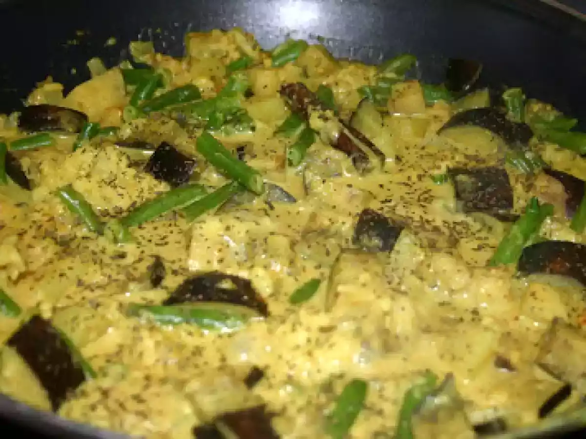 Korma de coliflor, berenjena y judias verdes. - foto 2