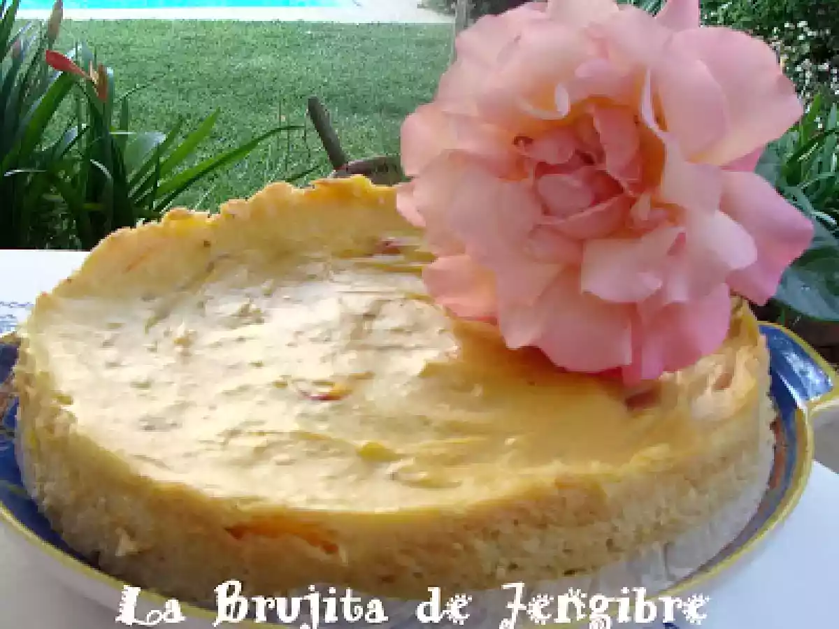 KUCHEN ALEMAN DE FRUTILLAS O FRAMBUESAS Y DURAZNOS.. - foto 2