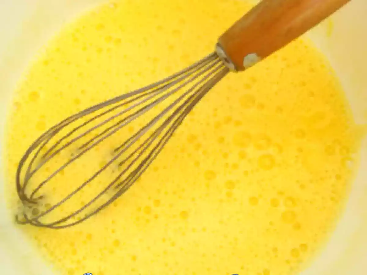 KUCHEN ALEMAN DE FRUTILLAS O FRAMBUESAS Y DURAZNOS.. - foto 6