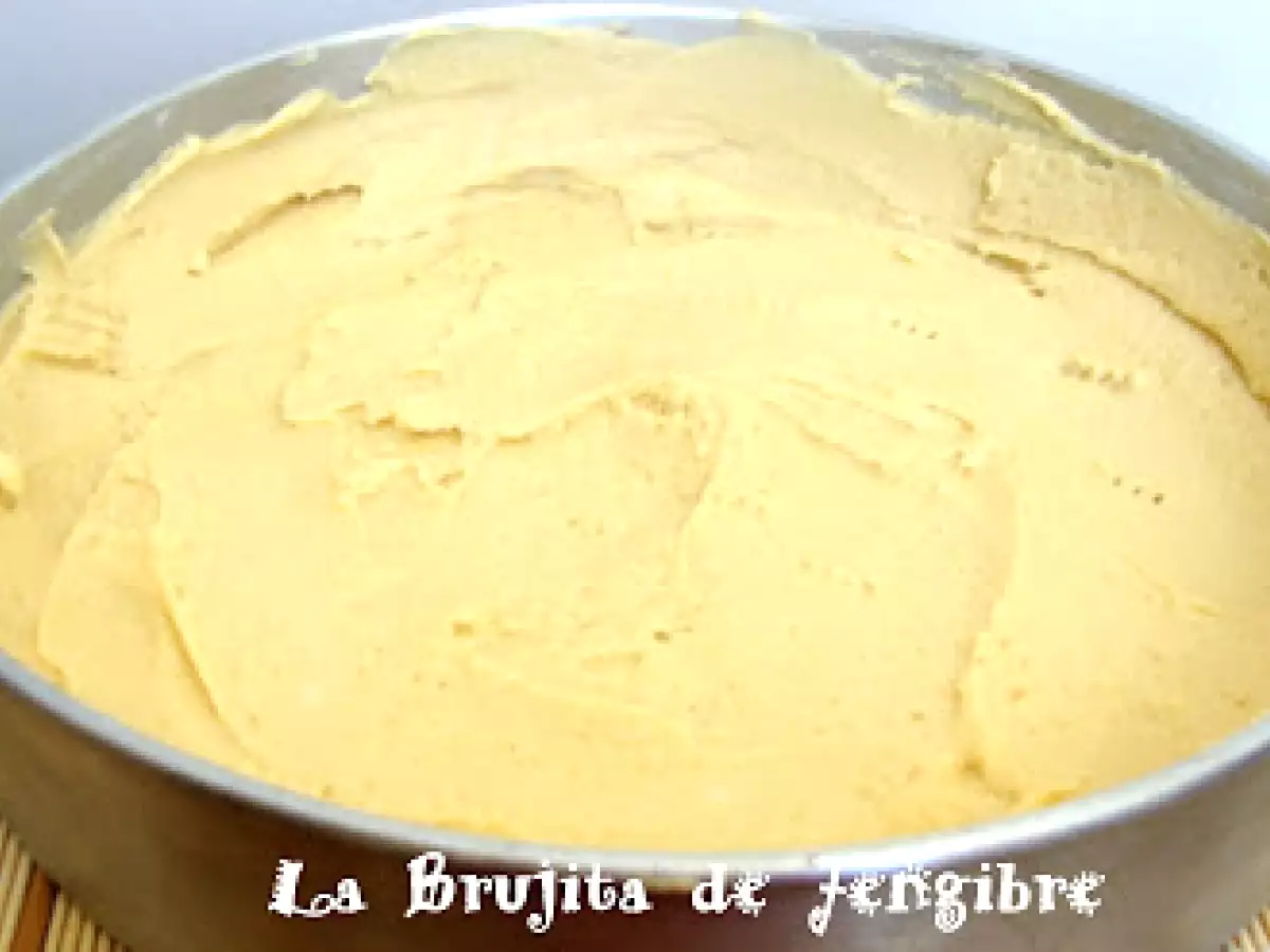 KUCHEN ALEMAN DE FRUTILLAS O FRAMBUESAS Y DURAZNOS.. - foto 10