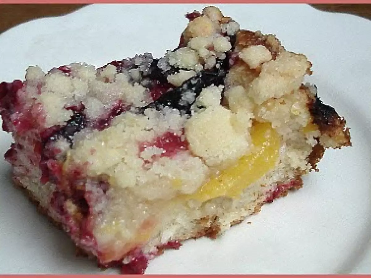 KUCHEN DE CIRUELAS, DAMASCOS Y DURAZNOS - foto 2