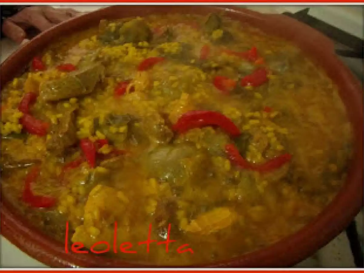 LA PAELLA DOMINGUERA DE LA ABUELA