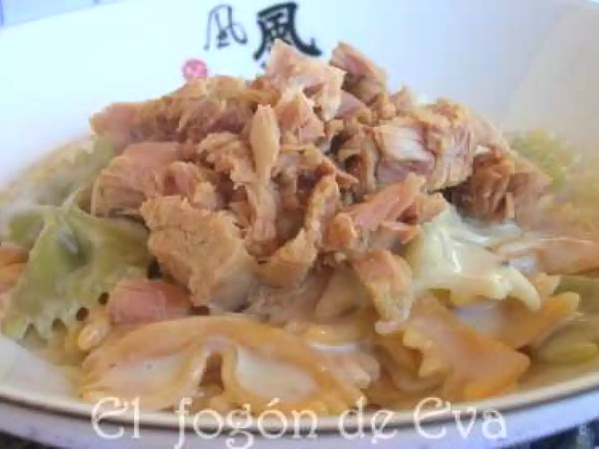 LACITOS CON ATUN Y ROQUEFORT