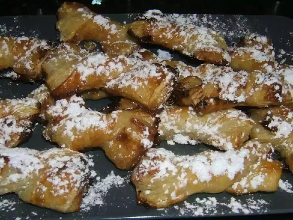 Lacitos de hojaldre.