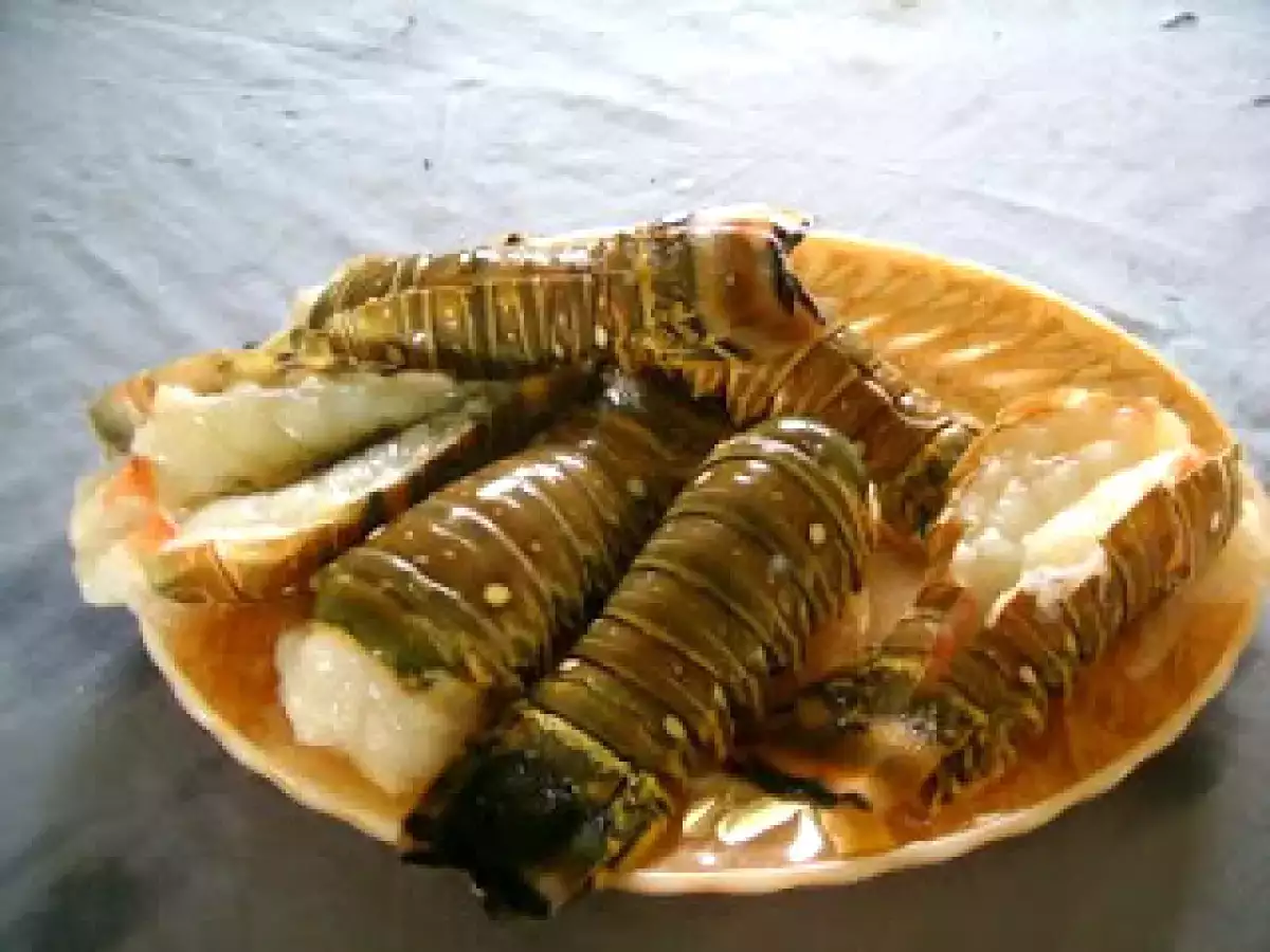 LANGOSTA A LA HOMERO