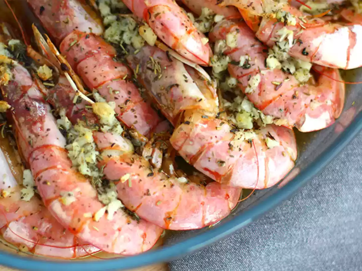 Langostinos al ajillo en el horno - foto 2