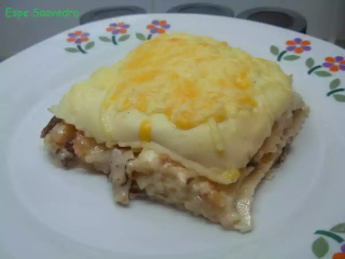 Lasaña de boletus y gambas