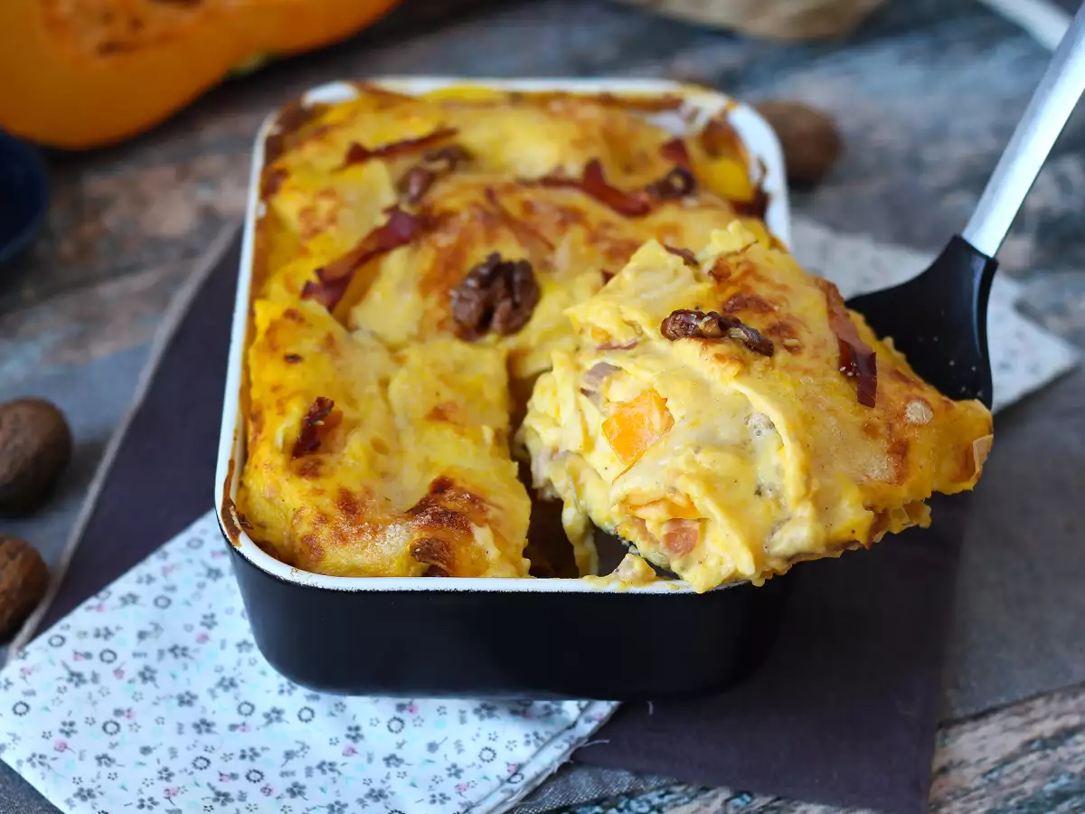 Lasaña de calabaza, speck y nueces: cremosa y con un punto crujiente - foto 7