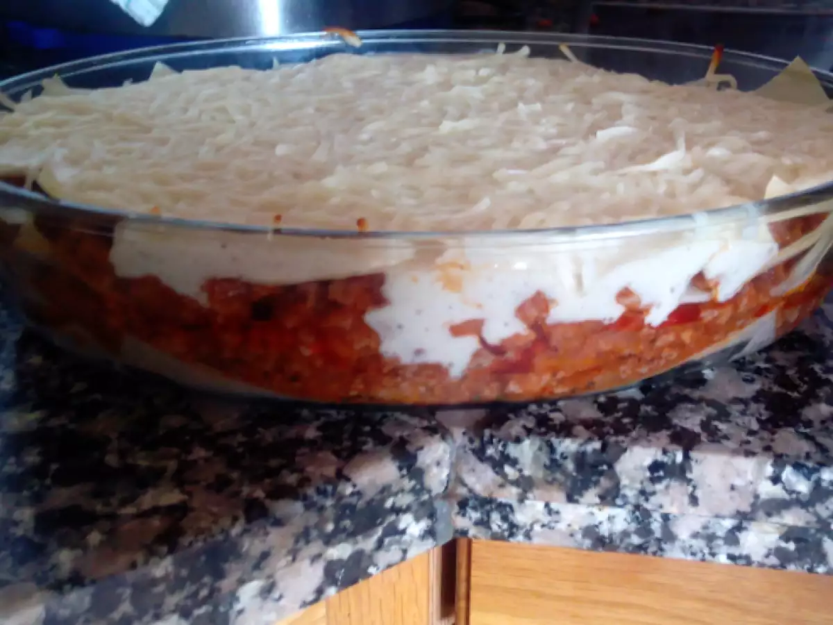 Lasaña de carne buenisima - foto 2