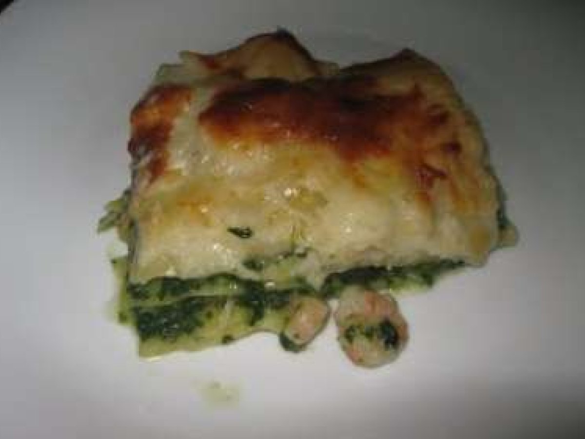 Lasaña de espinacas y gambas