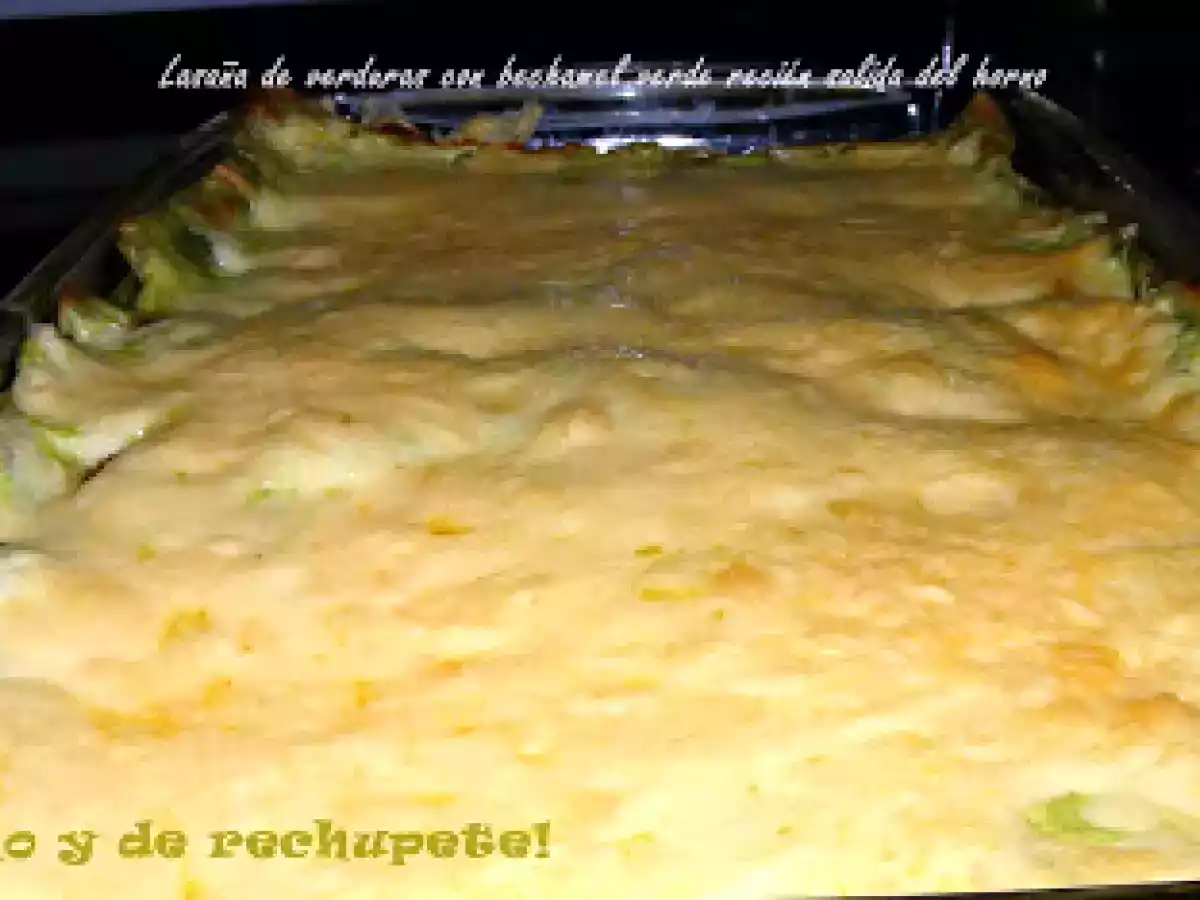 Lasaña de verduras con bechamel verde - foto 2