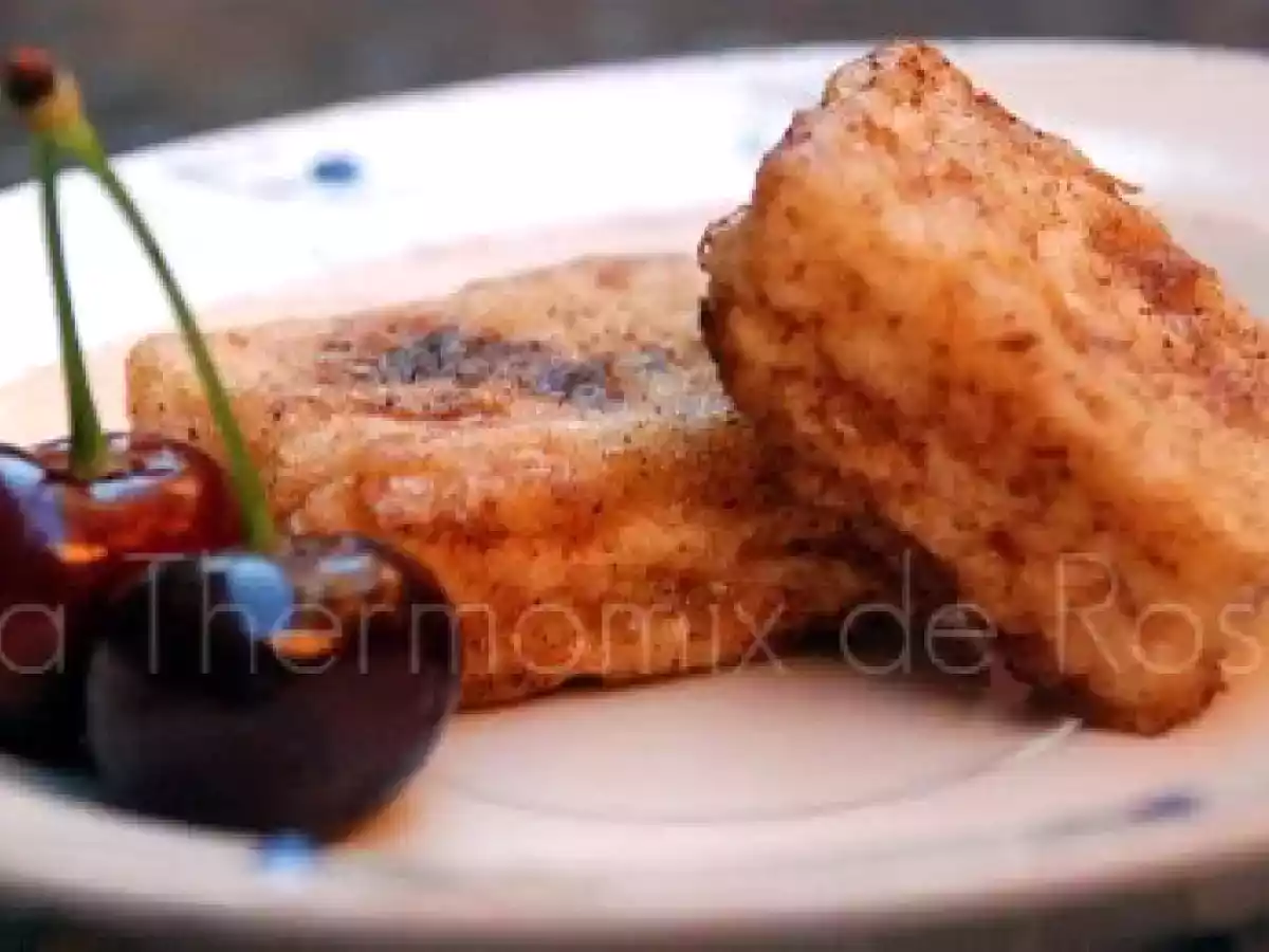 Leche frita con azúcar y canela