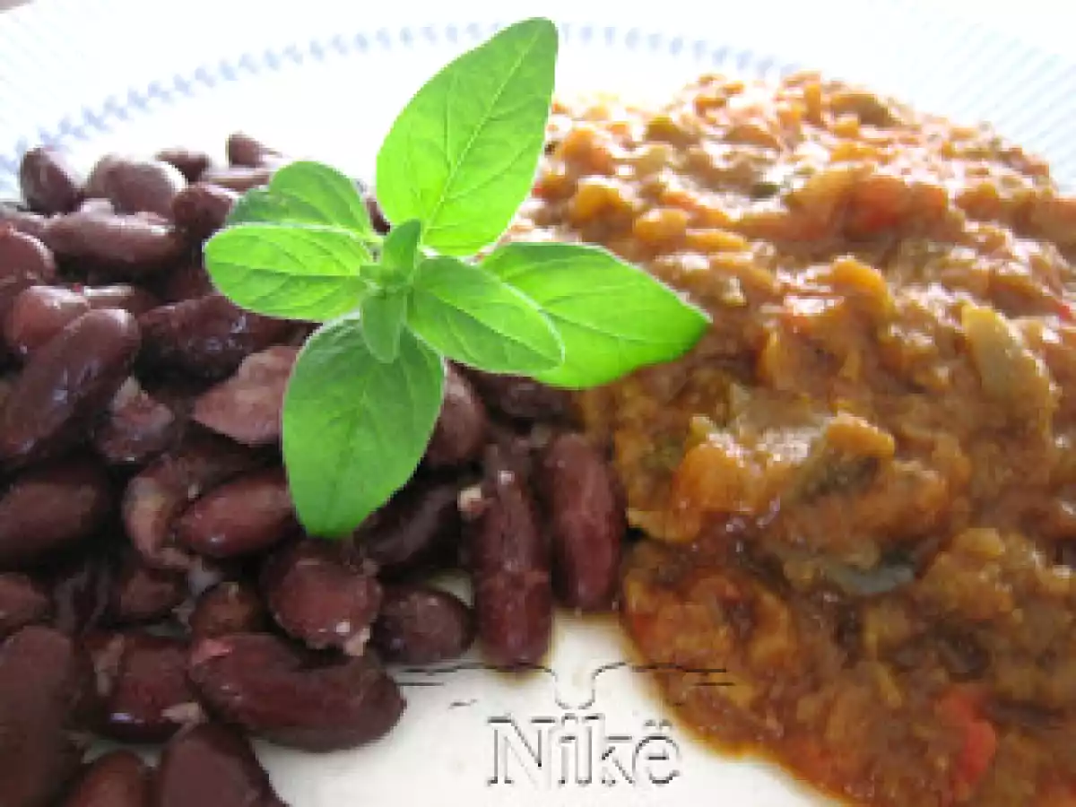 LEGUMBRES Y VERDURAS: PISTO CON ALUBIAS ROJAS