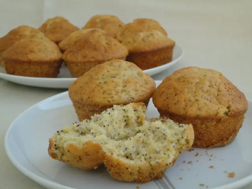 Lemon-Poppy Seed Muffins - foto 3